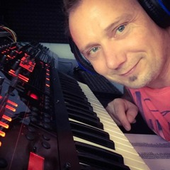 Tom MLbeatz  (Djmlbeatz)