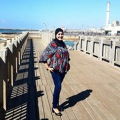هديل منصور