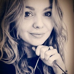 Anna  Shokur
