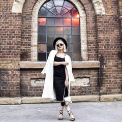 Veronica Maree-Stylist