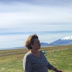 Dóra Axelsdóttir