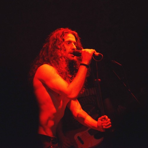 ძვირიან რესტორანში