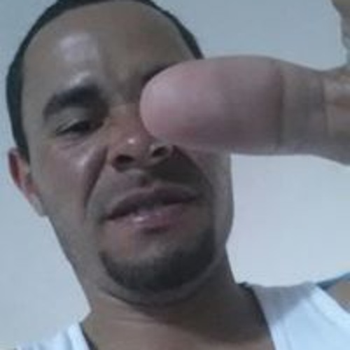 Luis Hernandez’s avatar
