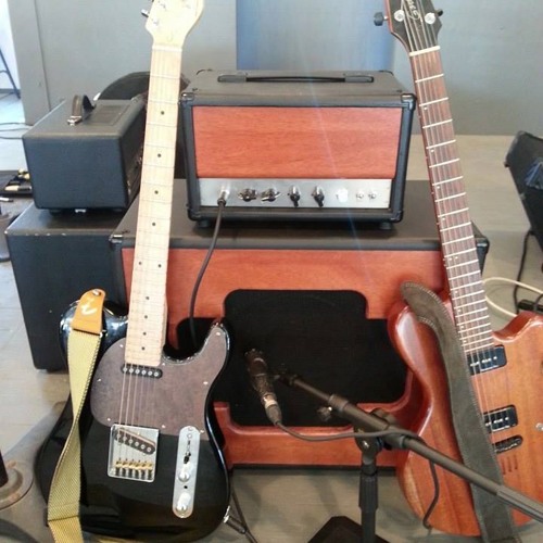 Melodic progressive rock riffs