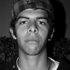 Moises Leon