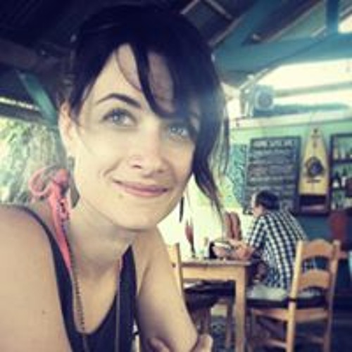 Sarah Pe Desrochers’s avatar
