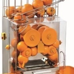 Die Orangensaftmaschine