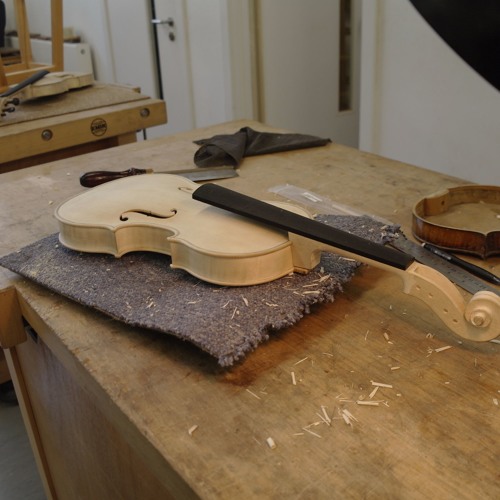 Petrojvic Blasting Company  - busking in Glasgow