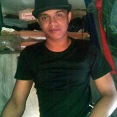 Mike Viernes Santero