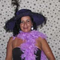 Cecilia Valéria Oliveira