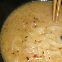 MI-fung Noodles