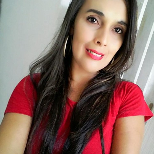 Eliza Dias’s avatar