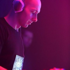 Dj TonKs