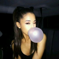 Focus on Ariana