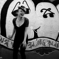 Noora Kuutti - Some Going Guaranteed / Justin Käse