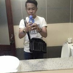 Bé Quốc Nhiệm Màu