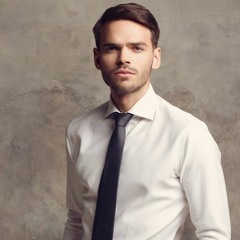 Михаил Шаповалов