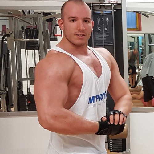 Gabry Ponte - U.N.D.E.R.G.R.O.U.N.D.