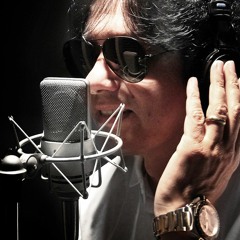 Raúl Proenza Premium Brand Voice