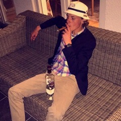 DJsnauz