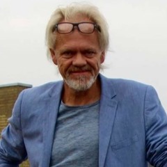 Michael Pedersen - Guitarist.