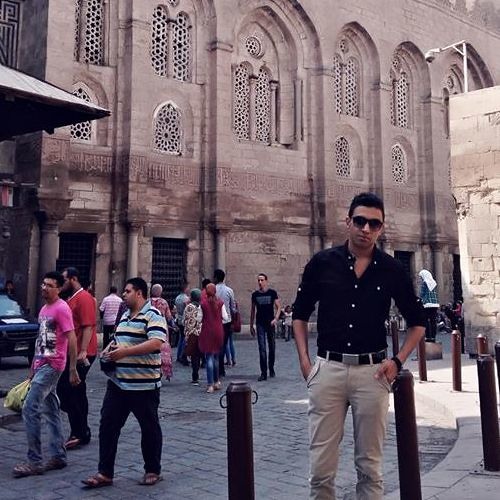 شريف عبد المنعم - بيحبك صدقيه - Sherif Abdel Moniem - Bae7ebek Sada2eh - YouTube.FLV