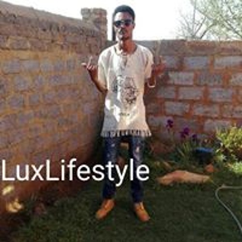 Lux012’s avatar