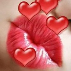 Qiz yigitning koptoklarini qirqadi (video)