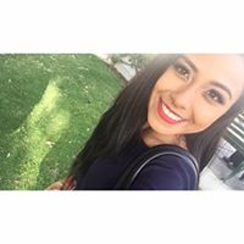 Nickole Flores’s avatar
