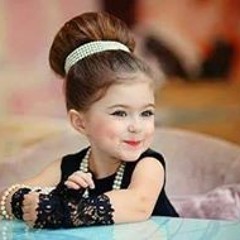 مس مروة صقر