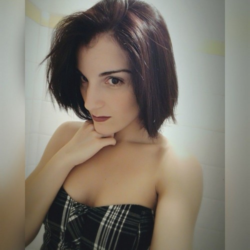 Nicole Meogrossi’s avatar