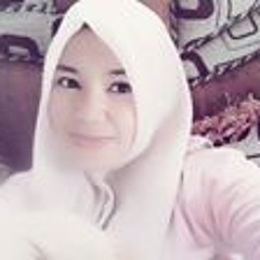 Putri Sari Ramdamia