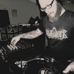 DJ TRACKMAST3R