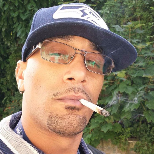 Doc Martn The Grind Featuring Roc (Day Of Session Master)
