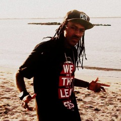 B Tuck
