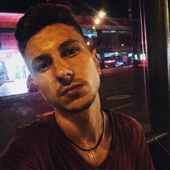 Артем Новиков