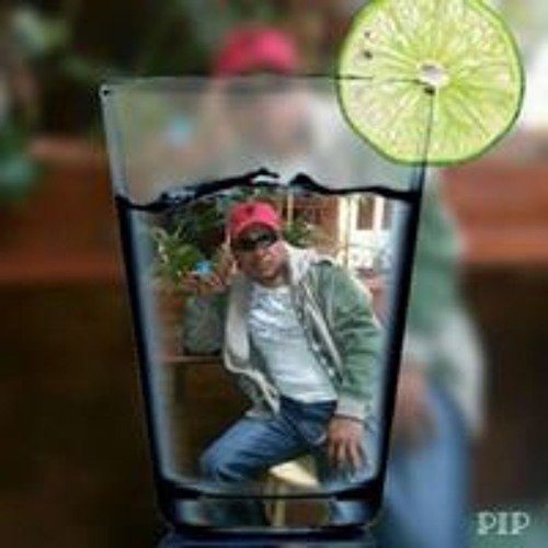 Marcelo Rivera’s avatar
