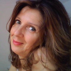 Magda Elena Arama