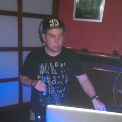 Dj Chris Fade - Awesome Fade Music