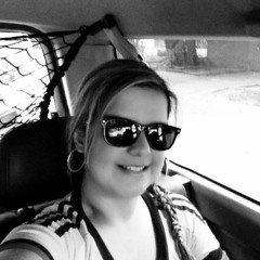 Laura Aristizábal R