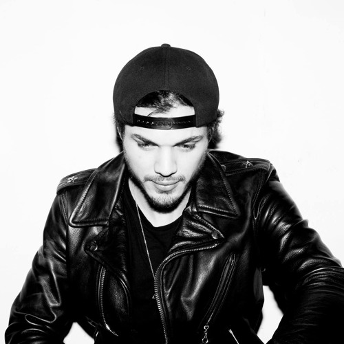 Stream Chris Alvarez music | Listen to songs, albums, playlists for