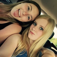 carolineeturnerr