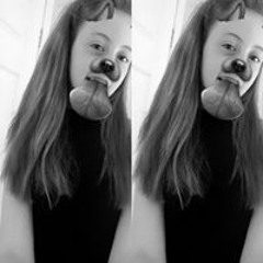 Tåylör Jãyňe Ğiłł