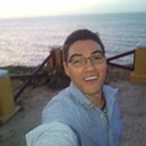 Luis Estrada’s avatar