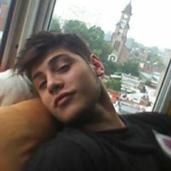 Juulian Lws Olmos