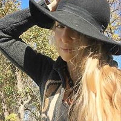 Melanie MacLeod’s avatar