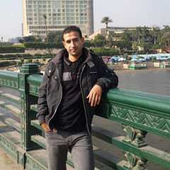 ‫معاذ شعلة‬‎