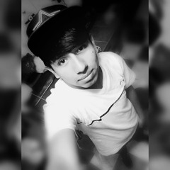 Renzo Blaze✪(●̮̮̃•̃)۶◄