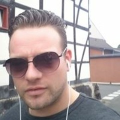 Stefan Jacomo Wolff