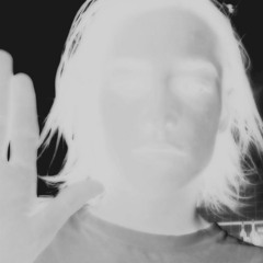 Lesbonzannees 食 Ben.